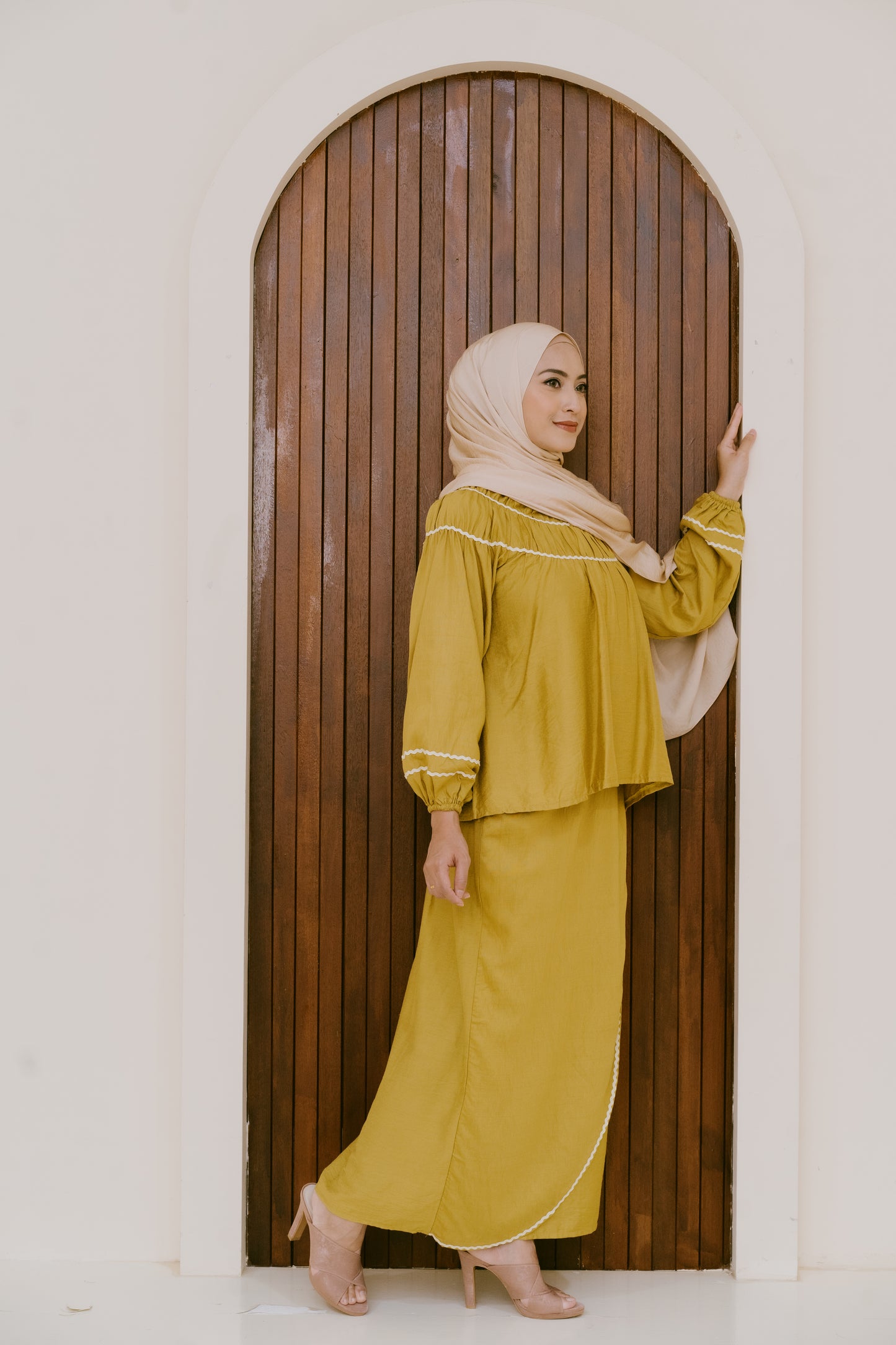 Hira Adult Set
